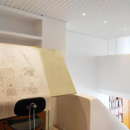 αρχιτεκτονικό Loft με ιδιωτικό κήπο